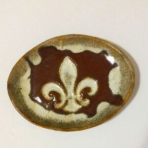 Fluer-de-Lis - Pottery Soap Dish - Art Festival Purchase